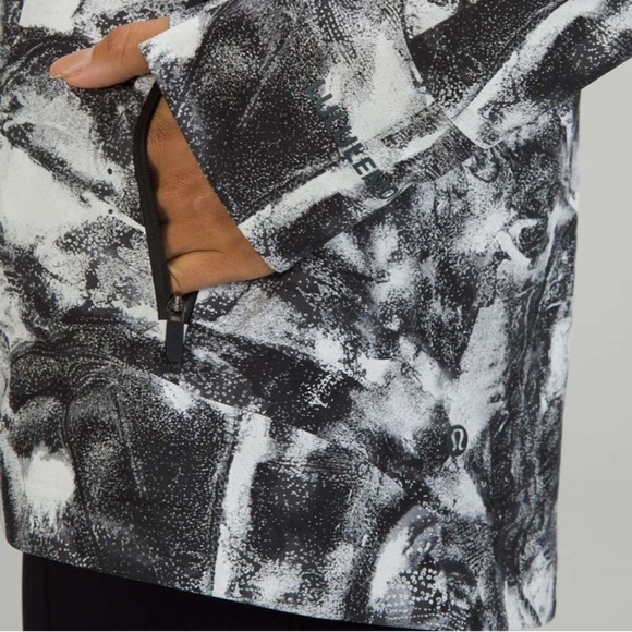 Lululemon Break A Trail Jacket Take Flight Grey Multi Hooded Windbreaker 8 EUC - Picture 7 of 9